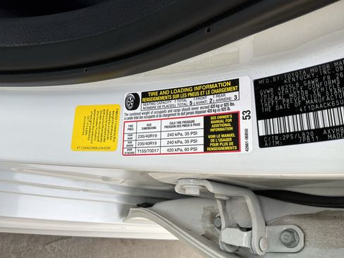 Used 2025 Toyota Camry XSE FWD image 35