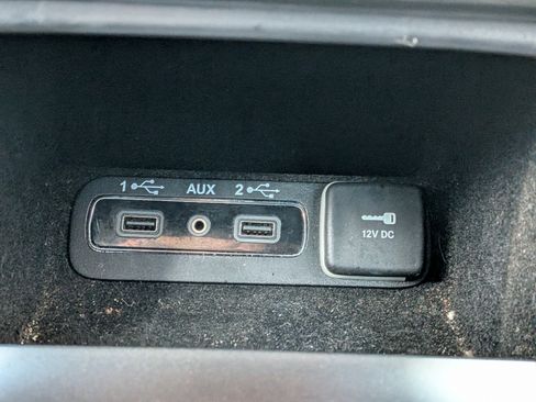 Used 2018 Jeep Grand Cherokee Limited w/ Luxury Group II image 31