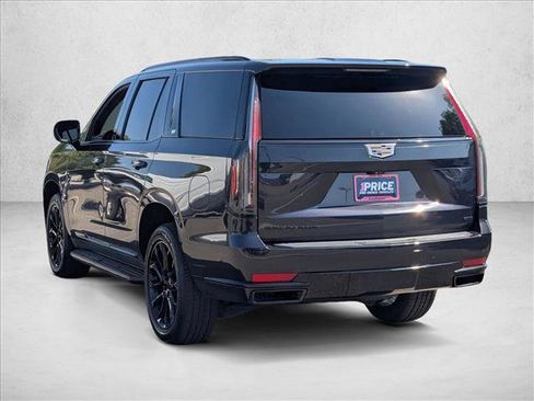 Used 2022 Cadillac Escalade Premium Luxury w/ Performance Package AWD/4WD image 8