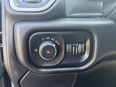 Used 2019 RAM 2500 Tradesman AWD/4WD image 10