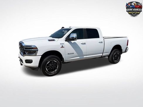 Used 2026 RAM 2500 Laramie AWD/4WD image 1