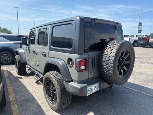 Used 2018 Jeep Wrangler Unlimited Sport S AWD/4WD image 4