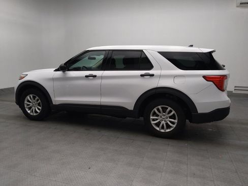 Used 2021 Ford Explorer 4WD w/ Class III Trailer Tow Package image 3