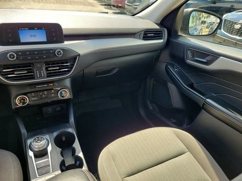 Certified 2022 Ford Escape S FWD image 19