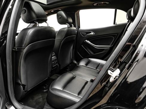 Used 2016 Mercedes-Benz GLA 250 image 29