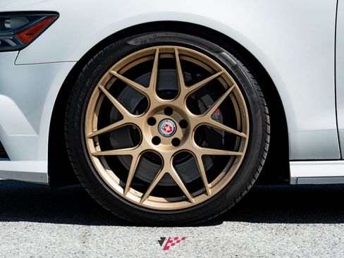 Used 2016 Audi S6 Prestige w/ Prestige Package image 15