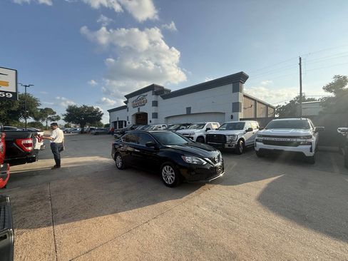 Used 2018 Nissan Sentra SV FWD image 42