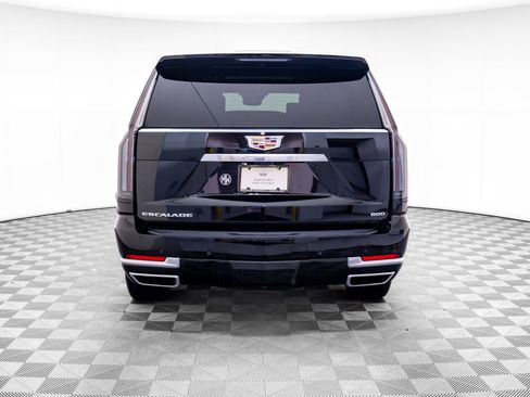 Certified 2026 Cadillac Escalade Platinum Luxury w/ LPO, Floor Liner Package AWD/4WD image 5