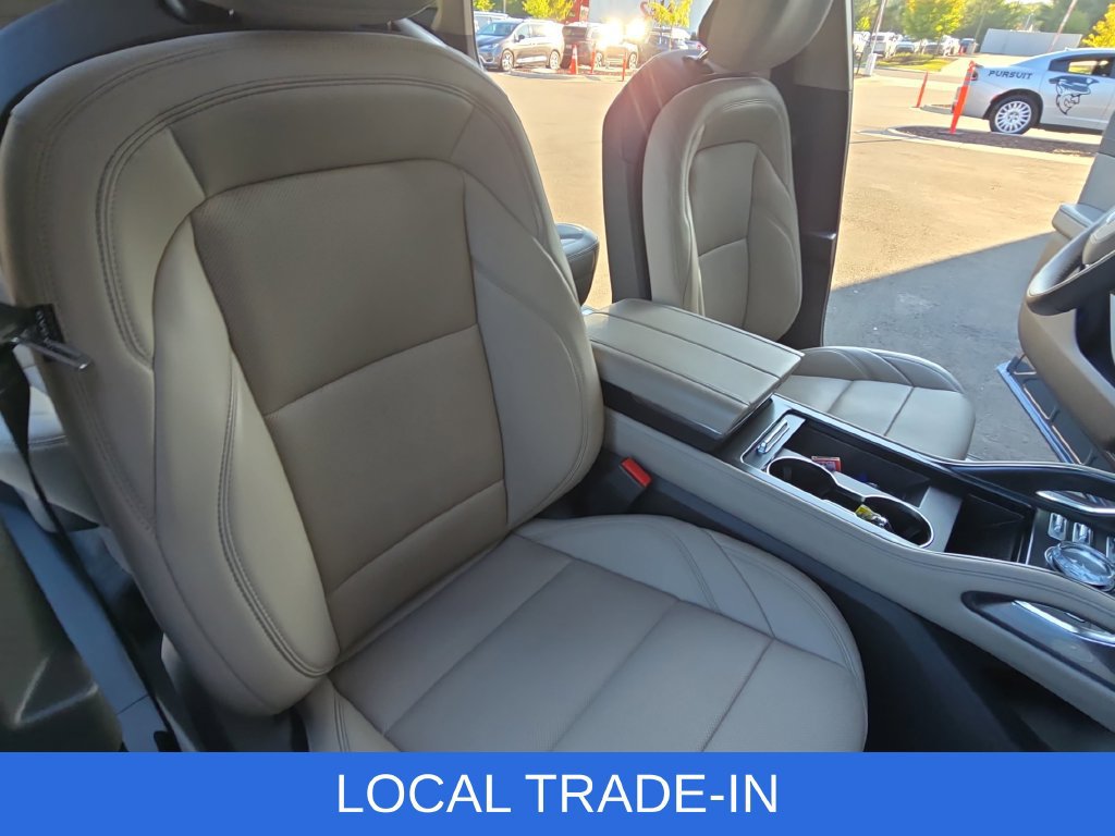 Used 2025 Lincoln Nautilus Premier w/ Equipment Group 102A AWD/4WD image 10