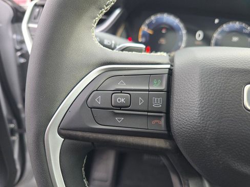 New 2025 Jeep Grand Cherokee Limited image 31