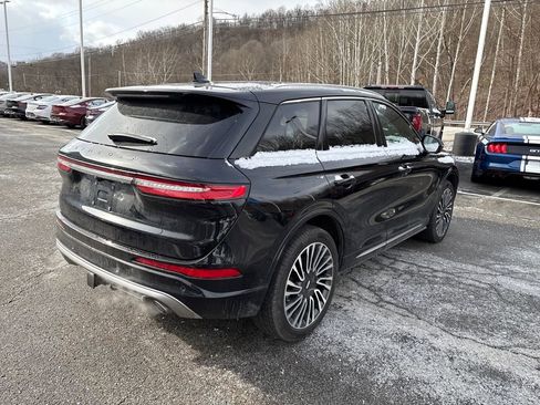 Used 2022 Lincoln Corsair Reserve image 5