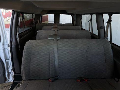 Used 2017 Chevrolet Express 3500 LT w/ LT Preferred Equipment Group image 20