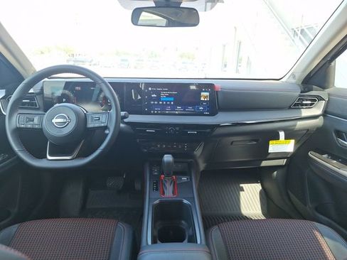 New 2026 Nissan Kicks SR AWD/4WD image 12