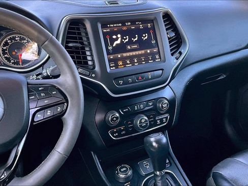 Used 2023 Jeep Cherokee Altitude Lux AWD/4WD image 6