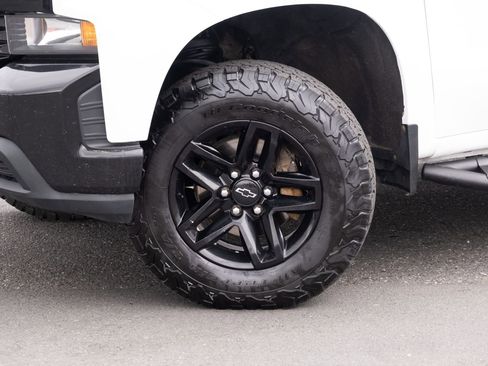 Used 2020 Chevrolet Silverado 1500 Custom Trail Boss w/ Custom Convenience Package AWD/4WD image 15