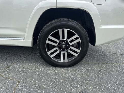 Used 2018 Toyota 4Runner Limited image 34
