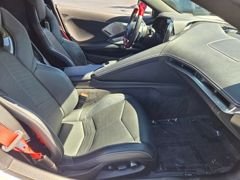 Used 2021 Chevrolet Corvette Stingray Preferred Cpe w/ Z51 Performance Package RWD image 14