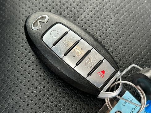 Used 2024 INFINITI QX80 Luxe image 38