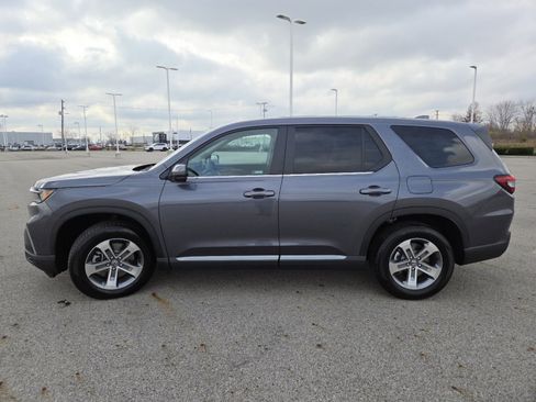 Used 2025 Honda Pilot EX-L image 17