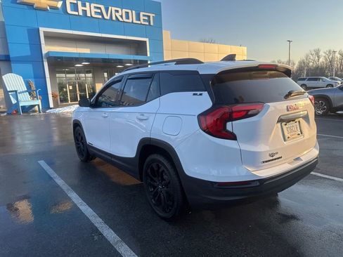 Used 2020 GMC Terrain SLE w/ Driver Convenience Package image 5