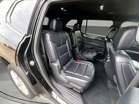 Used 2024 GMC Acadia Elevation AWD/4WD image 27