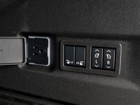 New 2025 Chevrolet Suburban Premier w/ LPO, Get Active Package image 40