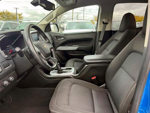 Used 2022 Chevrolet Colorado LT w/ LT Convenience Package image 15