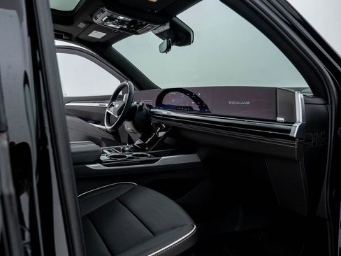 Used 2025 Cadillac Escalade Sport w/ Touring Package image 64