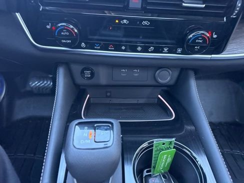 Used 2026 Nissan Rogue Platinum w/ Platinum Premium Package image 22