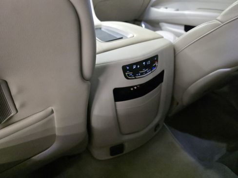 Used 2015 Cadillac Escalade Premium AWD/4WD image 38