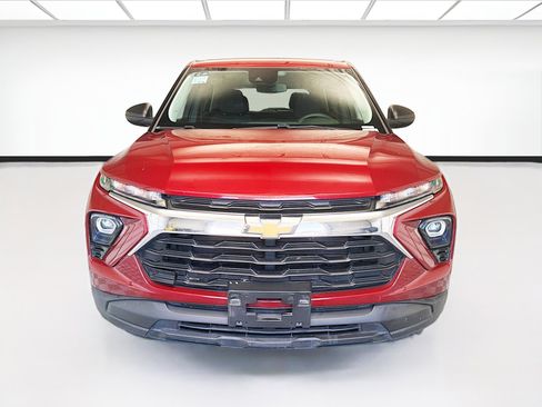 Used 2024 Chevrolet TrailBlazer LS w/ LS Confidence Package FWD image 2