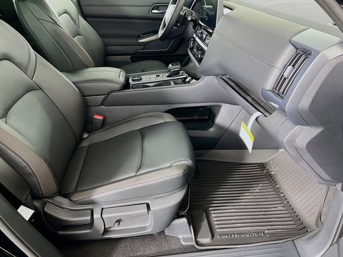 New 2026 Nissan Pathfinder SL AWD/4WD image 22