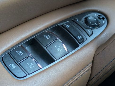 Used 2024 INFINITI QX80 Sensory image 27