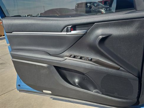 Used 2023 Toyota Camry XSE image 28