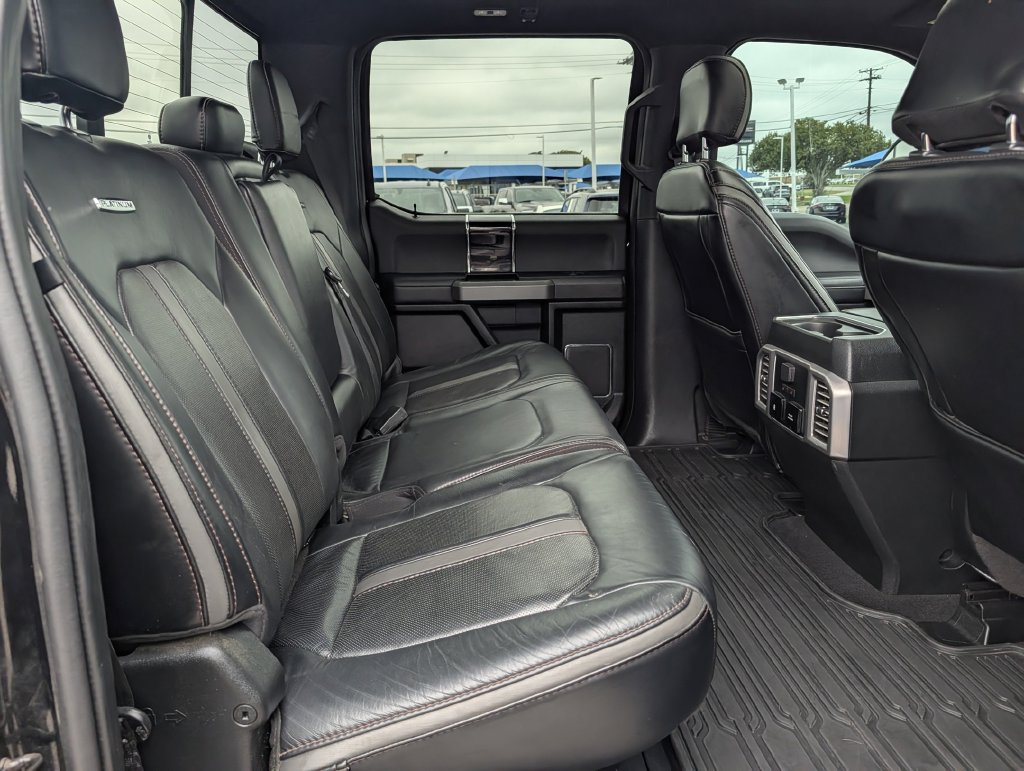 Used 2020 Ford F350 Platinum w/ Tremor Off-Road Package AWD/4WD image 31