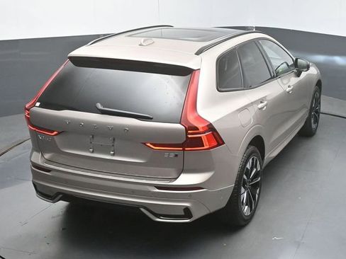 New 2026 Volvo XC60 B5 Plus w/ Protection Package Premier AWD/4WD image 48