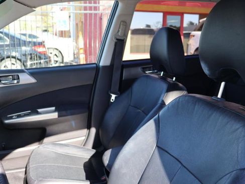 Used 2010 Subaru Forester 2.5X Limited AWD/4WD image 16