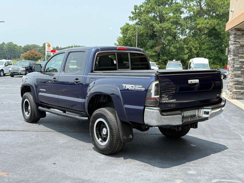 Used 2013 Toyota Tacoma 4x4 Double Cab w/ TRD Off-Road Pkg image 3