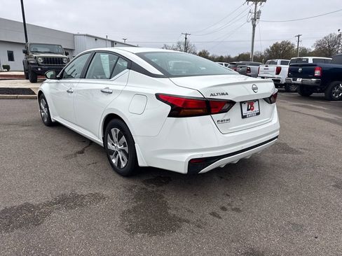 Used 2024 Nissan Altima 2.5 S image 6
