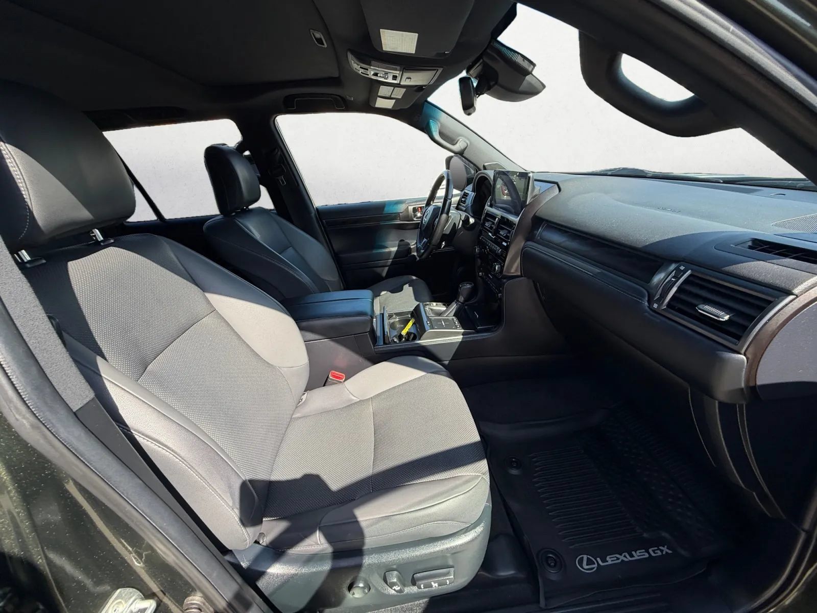 Used 2022 Lexus GX 460 AWD/4WD image 19