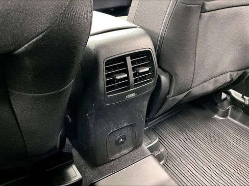 Certified 2023 Ford Escape Active AWD/4WD image 32
