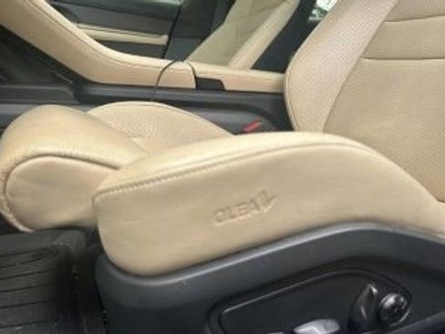 Used 2021 Porsche Taycan Turbo S image 7