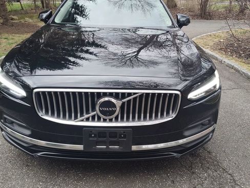 Used 2023 Volvo S90 B6 Plus AWD/4WD image 7