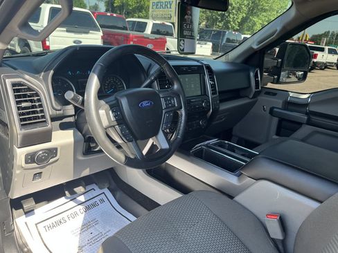 Used 2017 Ford F150 XLT w/ Equipment Group 302A Luxury AWD/4WD image 20