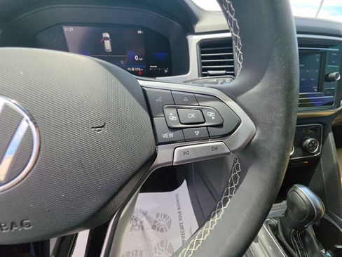 Used 2022 Volkswagen Atlas Cross Sport SE FWD image 18