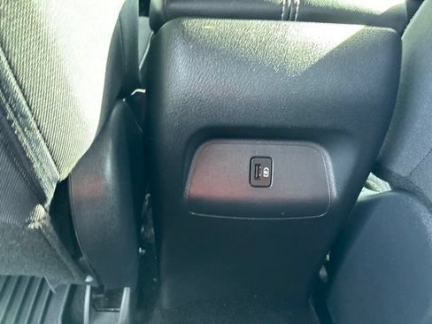 Used 2020 Nissan Sentra SV FWD image 25