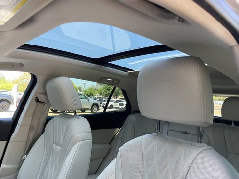 Used 2023 Buick Envision Avenir FWD image 26
