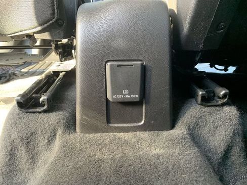 Used 2020 Chevrolet Trax LT FWD image 29