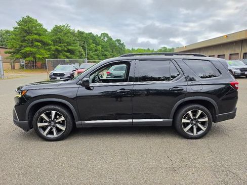Used 2024 Honda Pilot Elite image 2