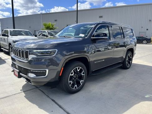 New 2025 Jeep Wagoneer 4WD w/ Convenience Group I image 3